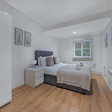 2 Bed Piccadilly Apartment 4 London Kültér fotó