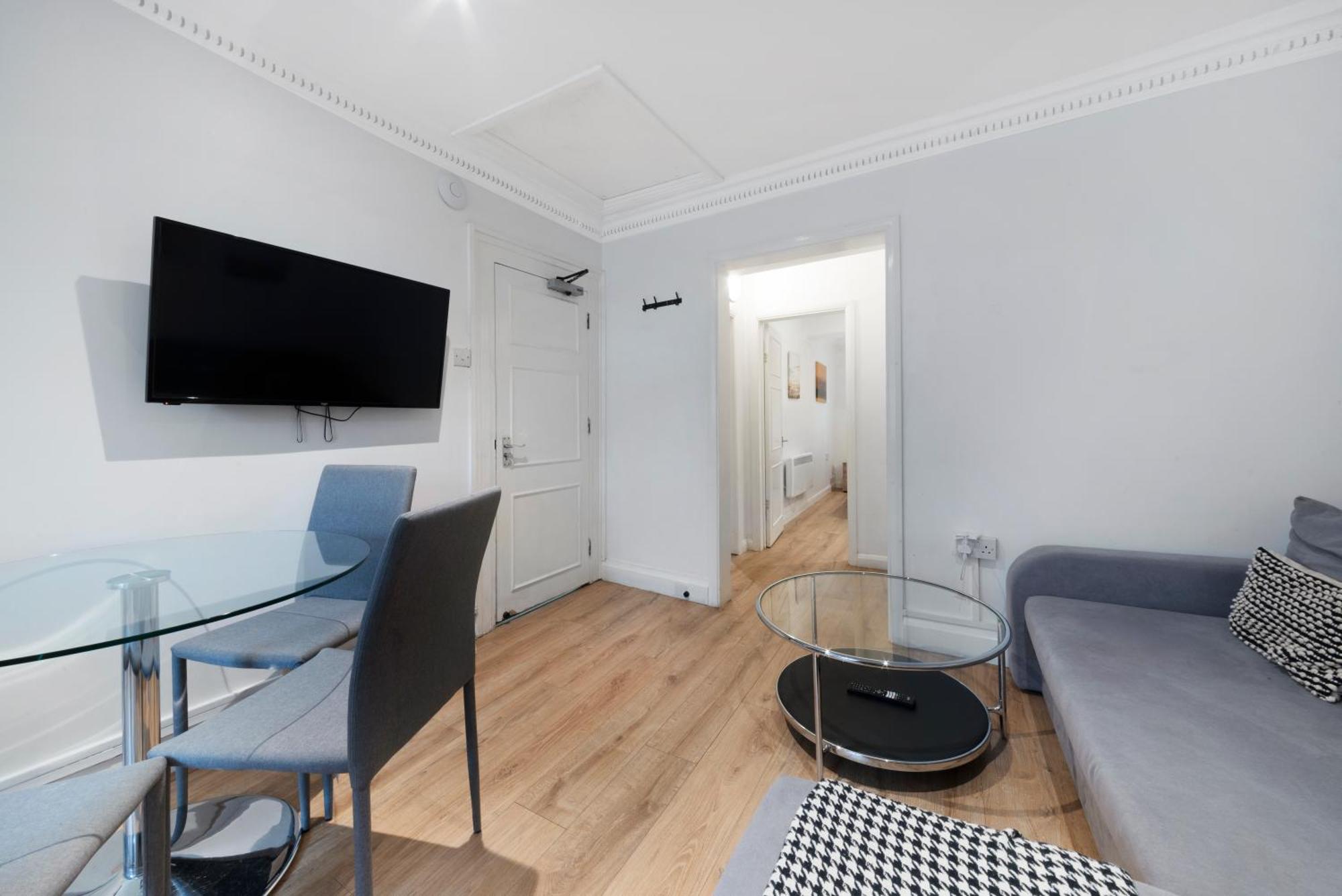 2 Bed Piccadilly Apartment 4 London Kültér fotó