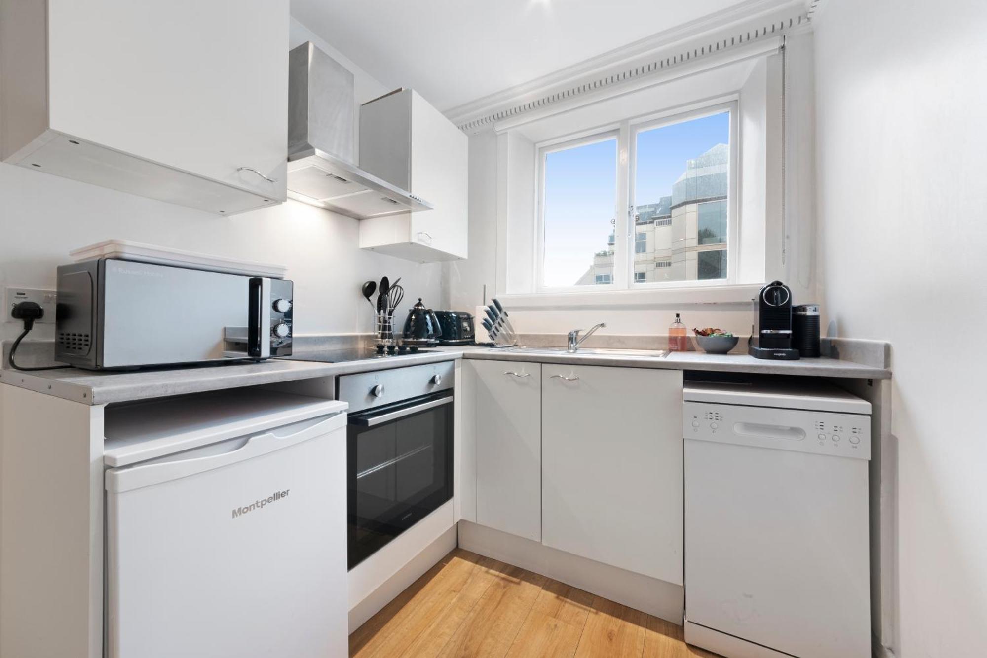2 Bed Piccadilly Apartment 4 London Kültér fotó